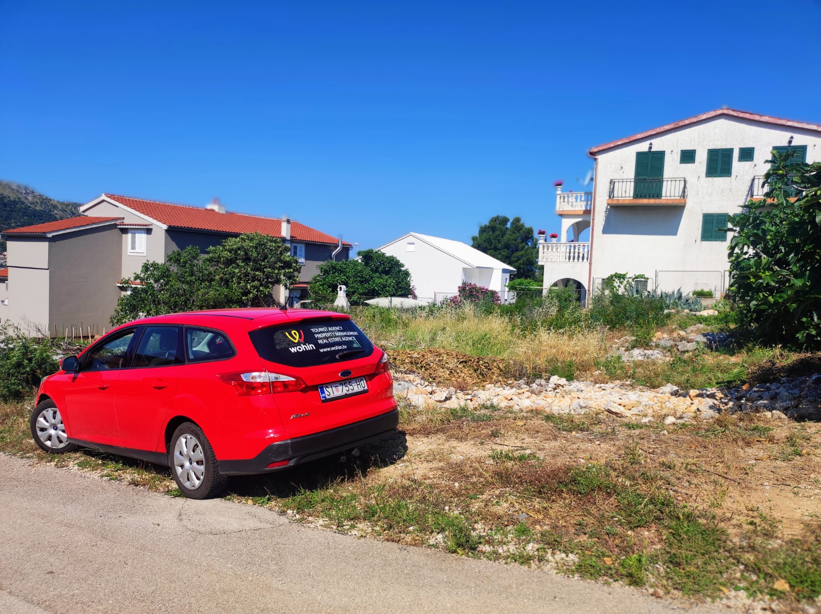 Građevinsko zemljište idealne veličine u neposrednoj blizini mora